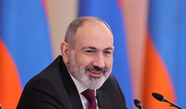 Kecces Pashinyan jan